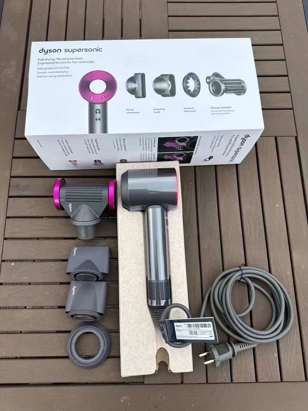 Dys*n Supersonic Hair Dryer