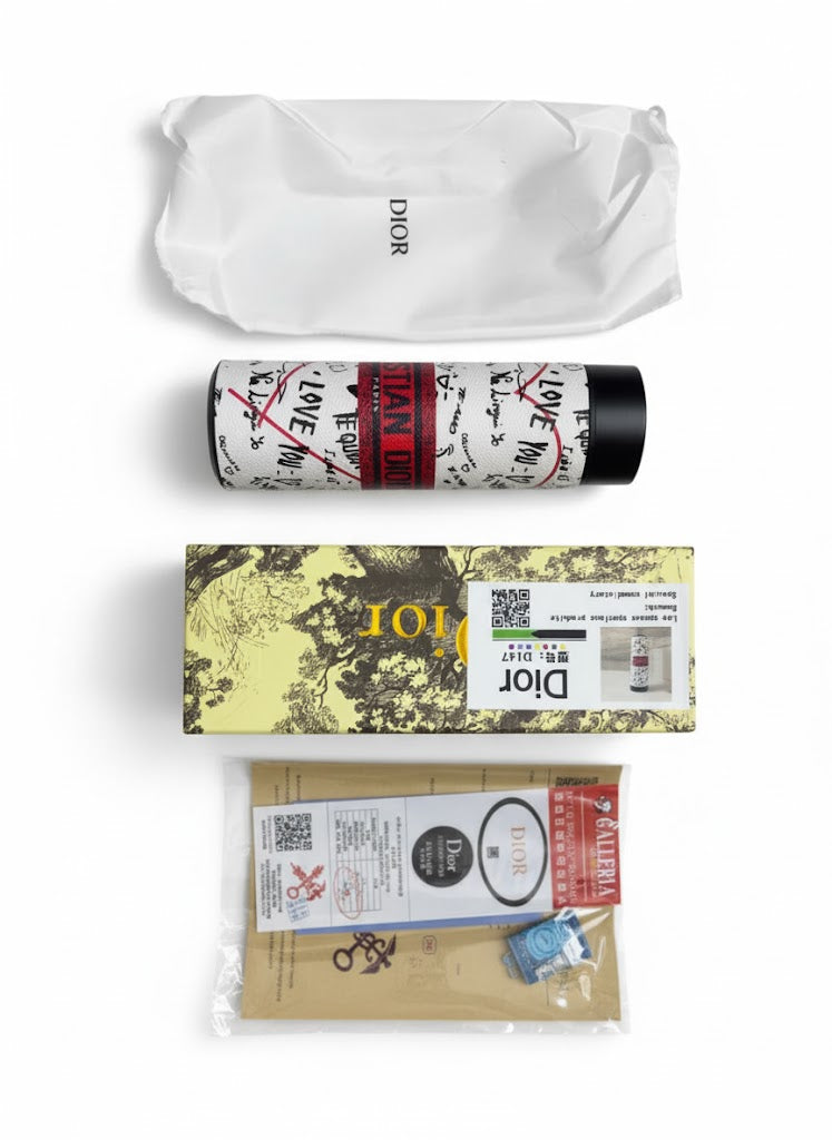Christian D*or Graffiti Edition Smart Travel Tumbler – White & Black Insulated Bottle with Temperature Display