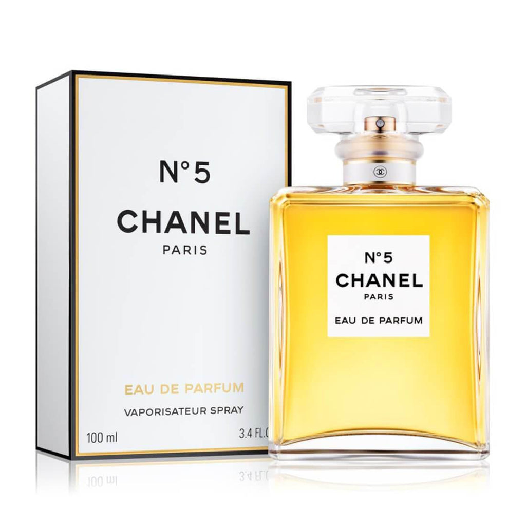 C N°5 Eau de Parfum spray.