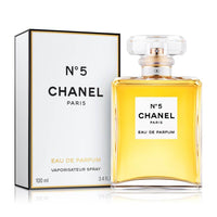 C N°5 Eau de Parfum spray.